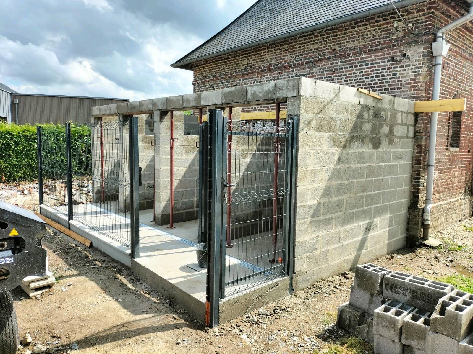 Création d'un chenil en agglo avec toit terrasse proche Fécamp